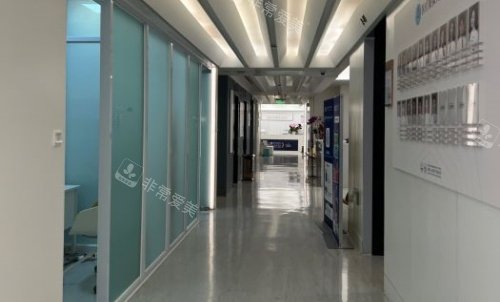 成都八大处整形医院走廊环境示意图