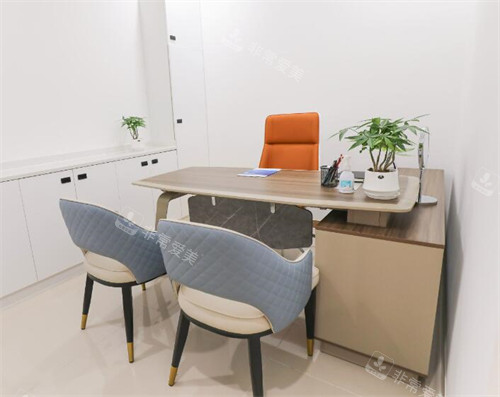 广州新市医院整形商谈区