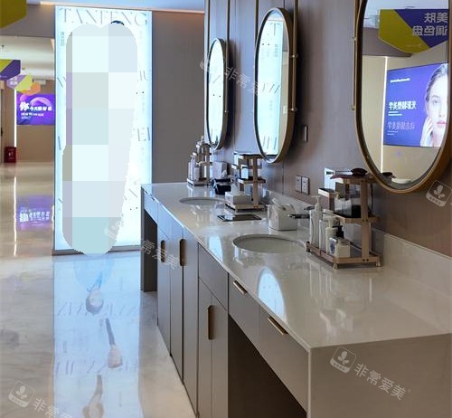 长沙祺美胸整形二楼水吧 长沙祺美胸整形二楼水吧