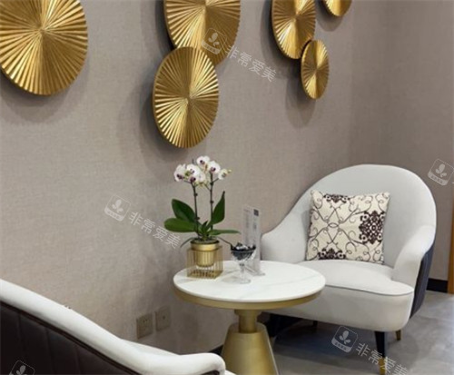 唐山星范医疗美容等候区图片