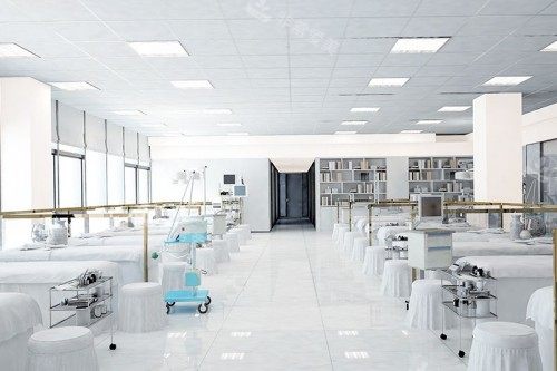 东莞悟空祛痘技术好的医生是谁？陈晓阳医生祛痘技术娴熟/口碑实力双认证