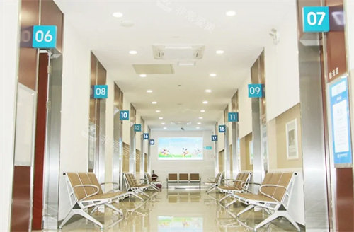 无锡新视界眼科医院走廊