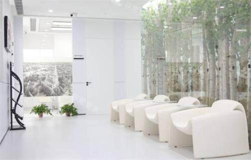 南京德牙联合口腔等候区