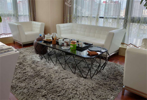 昆明丽美丽莎医疗美容门诊部休息区