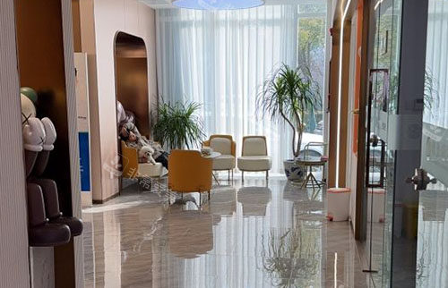 阜阳曙光植发休息区