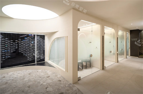 韩国planew皮肤科走廊