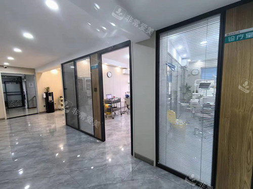 武汉肖延辉口腔大厅环境图