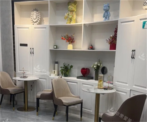 太原李医生阳光城医疗美容休息区