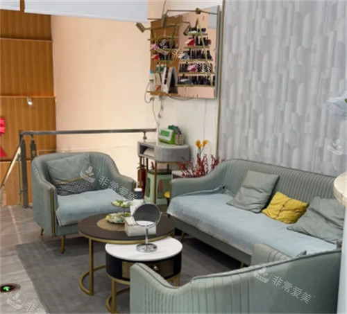 太原李医生阳光城医疗美容等候区环境