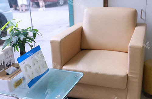 重庆明好医院口腔科等候区