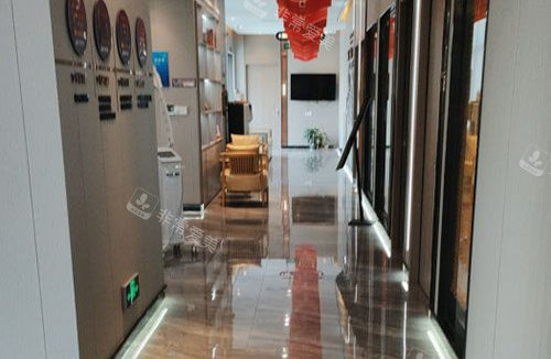 东莞科生植发走廊环境图