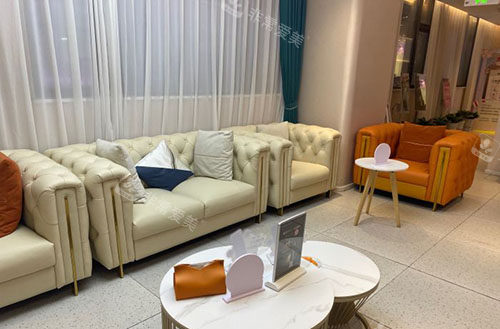 赣州韩美整形大厅休息区