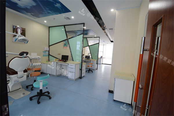 赣州金赣口腔治疗室环境示意图