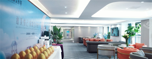 成都美钰蓉美医疗美容大厅环境一览图