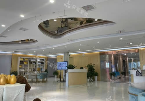 合肥斯尔美医疗美容大厅环境实拍图