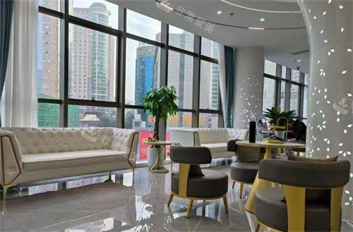 贵阳佰视佳眼科休息区