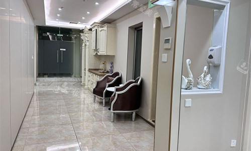 北京英煌美容等待区域