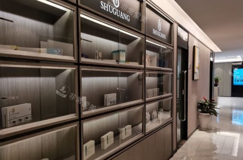 梅州曙光整形展示柜示意图