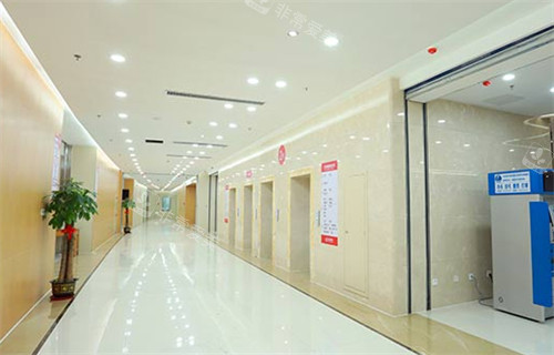 济南明水眼科走廊环境图