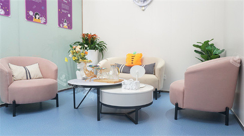 合肥壹加壹醫(yī)療美容大廳診室 合肥壹加壹醫(yī)療美容大廳診室