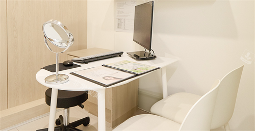 韓國圣水melting皮膚科面診