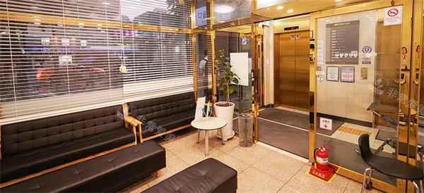 韩国圣路加医院一楼环境 韩国圣路加医院一楼环境