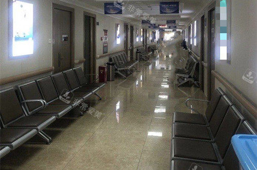 成都友谊整形医院内部过道环境 成都友谊整形医院内部过道环境