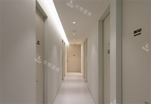 韩国ALL UP皮肤科走廊