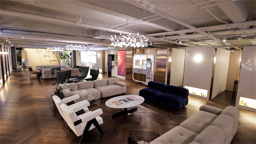 韓國(guó)Abijou雅秘珠皮膚科 明洞店等候區(qū) 韓國(guó)Abijou雅秘珠皮膚科 明洞店等候區(qū)