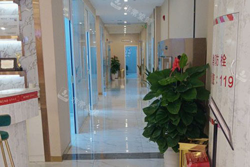 河源粤时光医疗美容走廊环境图
