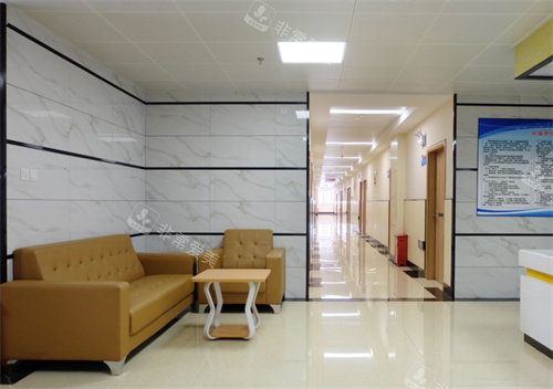 广西晶亮眼科大厅内部