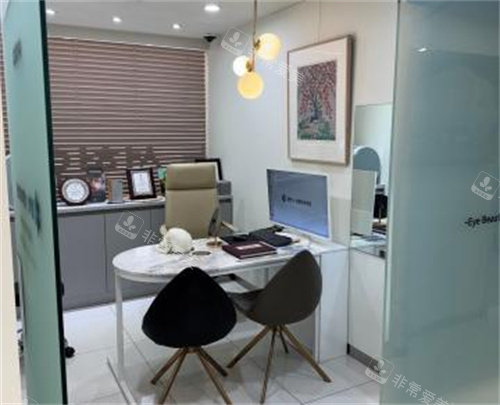 韓國大眼睛整形面診室