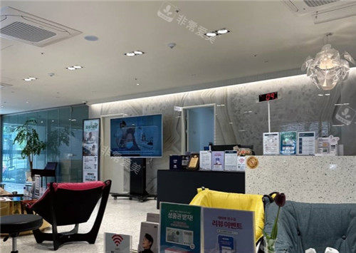 想解決脫發(fā)問題？韓國毛茂整形外科在線預(yù)約開啟！特色技術(shù)與貼心服務(wù)助你重?zé)l(fā)新生