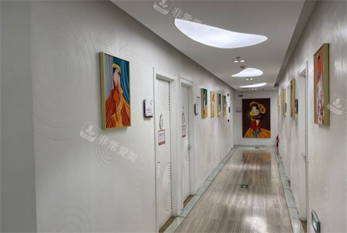 北京圣嘉新医疗美容走廊环境图