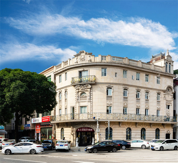 佛山东王荟医疗美容大楼外景