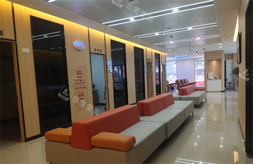 济宁启明眼科医院沙发