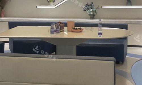 广州高尚整形沙发休息区