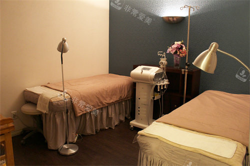 韩国三点丽皮肤科治疗间 韩国三点丽皮肤科治疗间