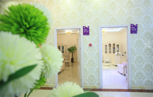 昆明博美友好医疗美容门诊部商谈室环境