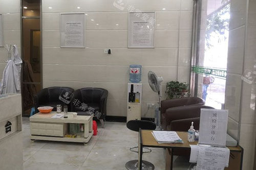 杭州崇化口腔大厅环境实拍图