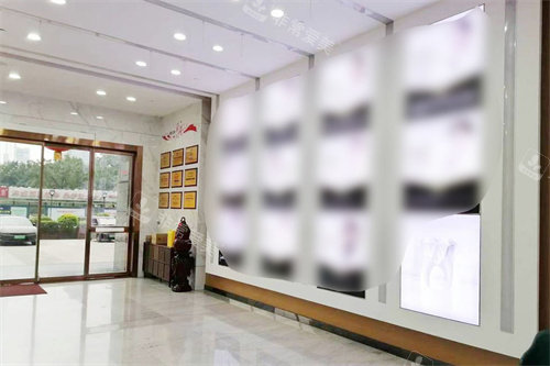 柳州中瑞口腔医生介绍墙