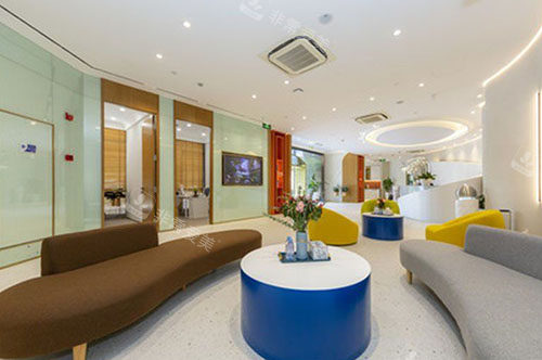 东莞韩美整形大厅环境实拍图