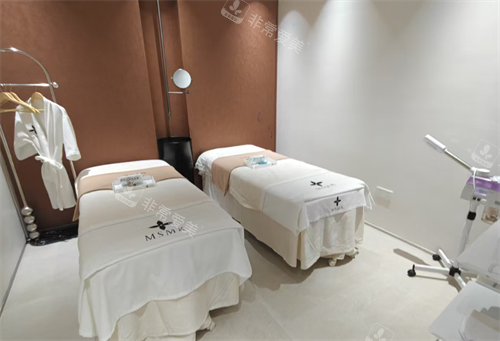 郑州美时美刻医疗美容治疗室 郑州美时美刻医疗美容治疗室