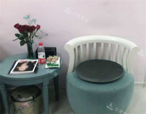 泰安韩美整形等候区图片