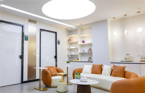 重庆军科整形的休息区