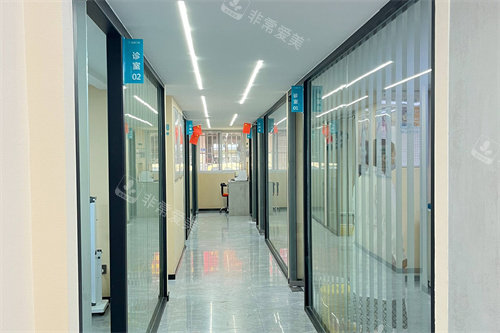 昆明张品口腔新螺蛳湾店走廊环境