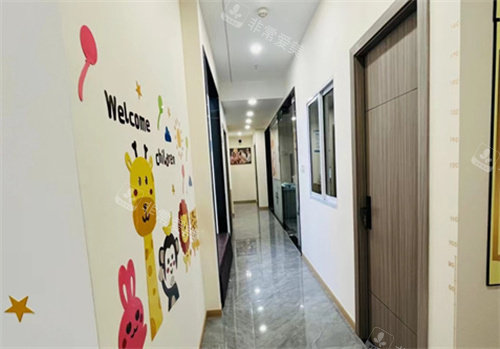 成都博恩口腔走廊环境
