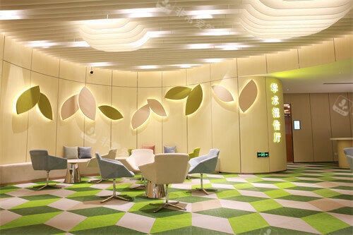 杭州黑马眼科候诊区