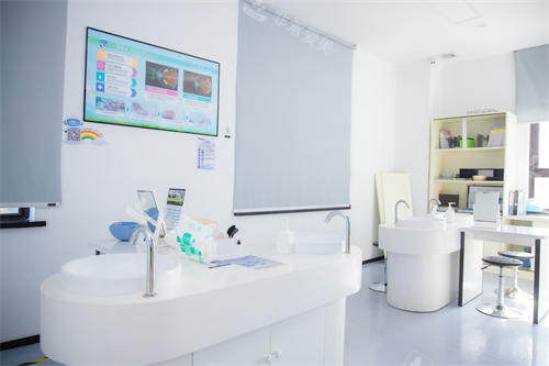 苏州明基医院太学眼科大厅环境图