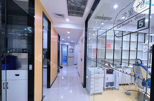 广州牙德堡口腔诊疗室外景图